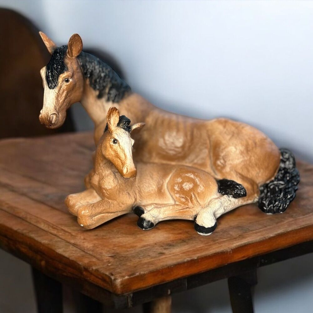 Vintage Universal Statuary Corp Horse mare & foal statue # 876 1988 Resin 13"